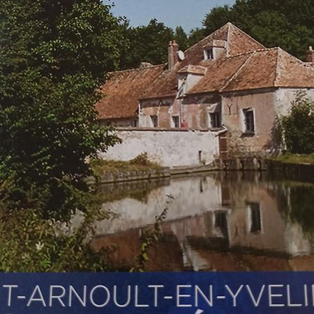Appartement Cosy Et Chaleureux Saint-Arnoult-en-Yvelines Esterno foto