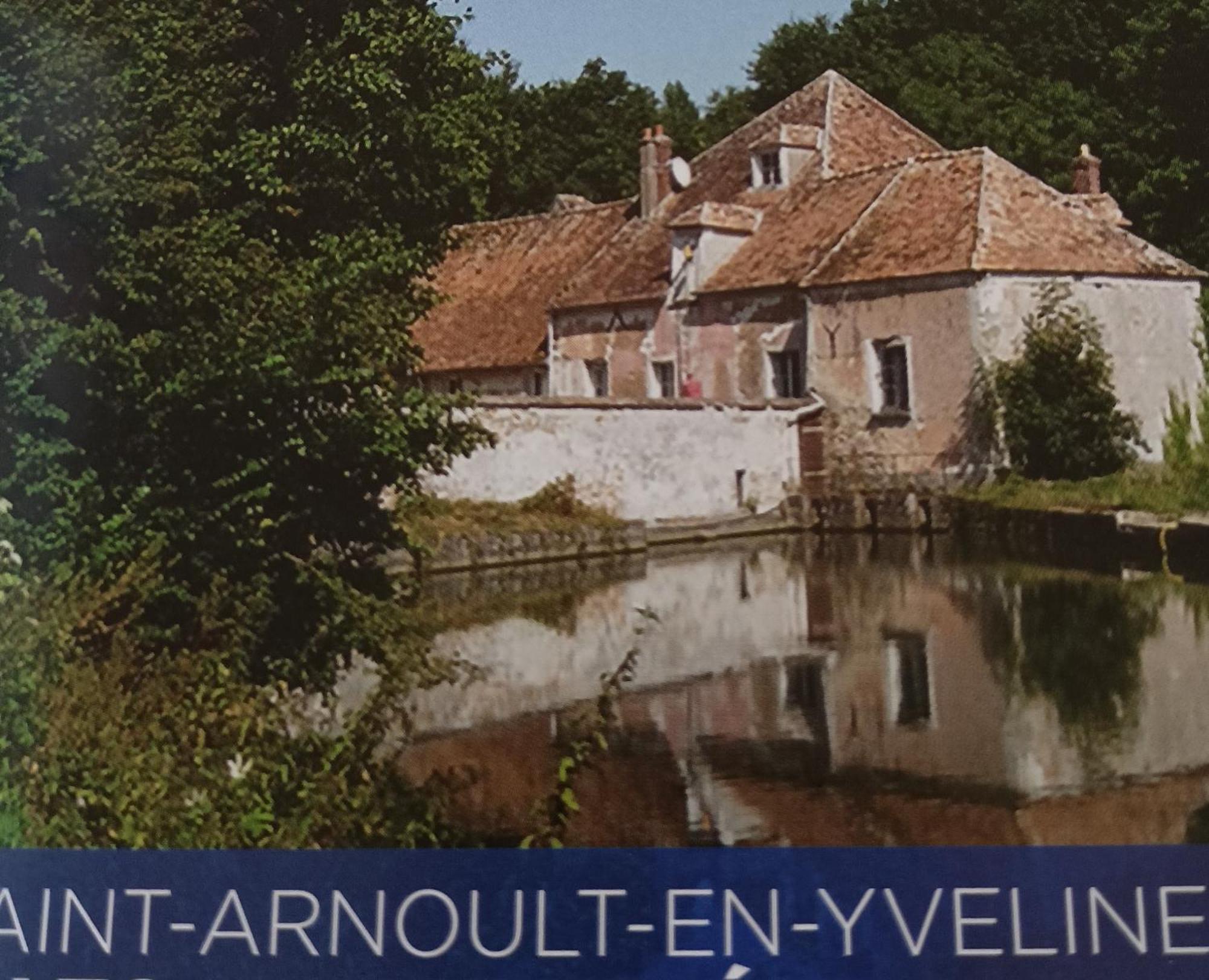 Appartement Cosy Et Chaleureux Saint-Arnoult-en-Yvelines Esterno foto